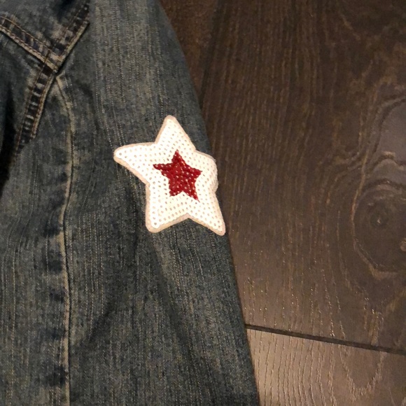 Jean jacket with star sequinned patches - Picture 6 of 9
